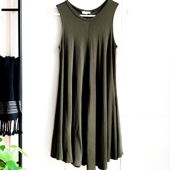 Urban Outfitters Dresses & Skirts - urban outfitters casual spring dress w/pleats